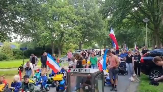 Dutch families out in support of farmers
