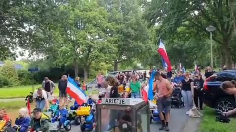 Dutch families out in support of farmers