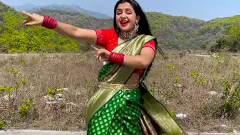 Coco cola layo // dance video // megha chaubey // Ruchika jangid //