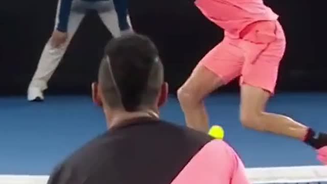 Theno-lookapproach#kyrgios