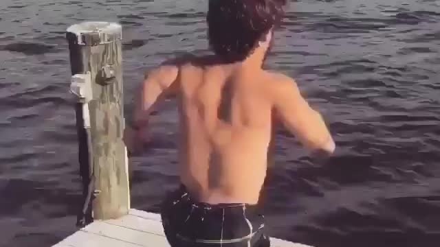 The diving Dwarf