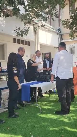 ►❎❗️⚠❗️◾️ ◾️Psyhco Itamar Ben-Gvir distributes weapons to Israeli settlers