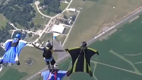 Stunt paragliding