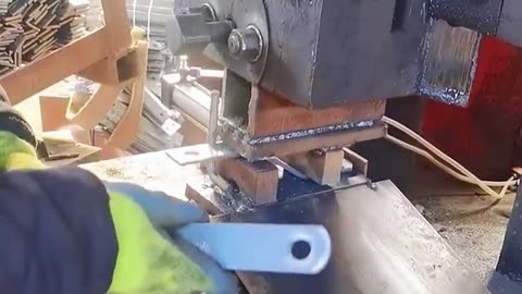 Simple die pressing equipment - machinery make work easy #shorts - Routine Crafts