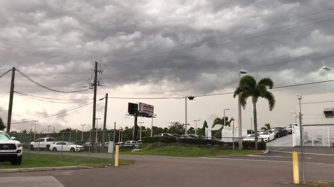 Massive Lightning Bolt Touches Down in Tampa