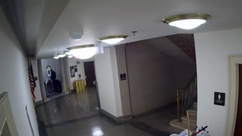 3237LHOBGRStair1_2021-01-06_11h40min02s983ms.mp4