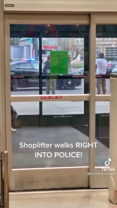 Portland Shoplifter Walks Right Into the Police