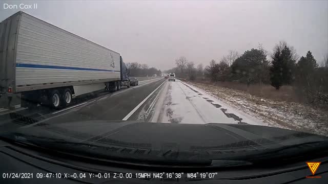 CLOSE CALL! 18-Wheeler