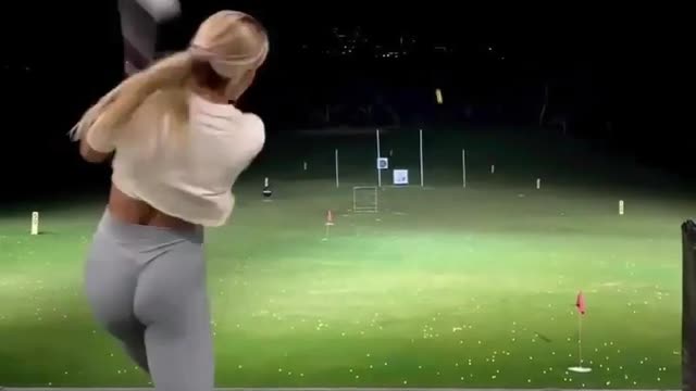 Sexy hot girl play golf