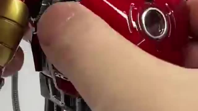 Coolest Iron Man MK3 Unboxing