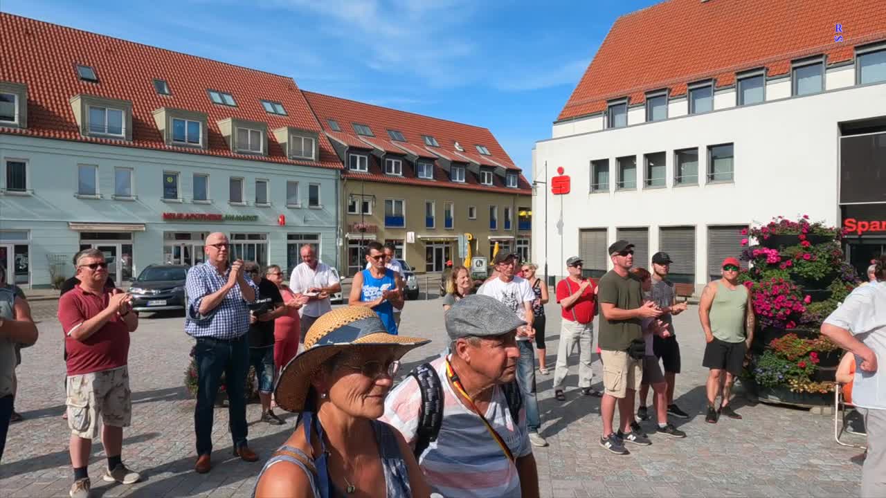 Malchin - Esteban Cortez präsentiert einige seiner Lieder 14-08-2022