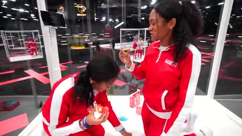 100 identical twins Fight for $250,000