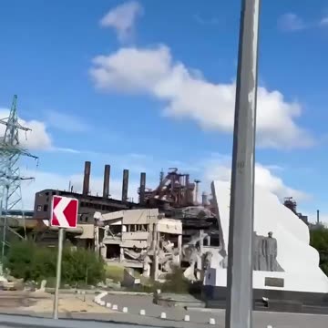 Today the ruins of "Azovstal" look the same as before.