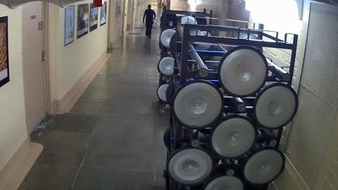 0058USCHBAHT46Hallway_2021-01-05_17h00min01s227ms.mp4