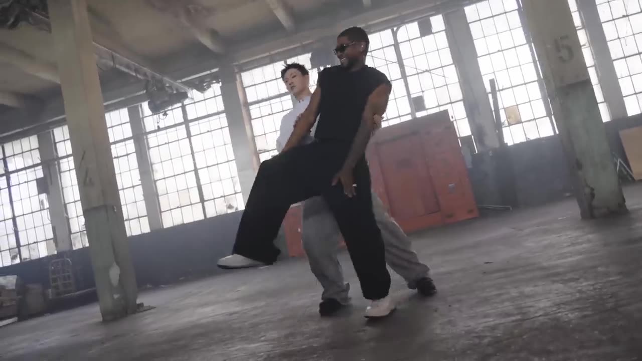 (Jung kook) USHER ‘Standing Next To You [Official Performance Video Sketch]