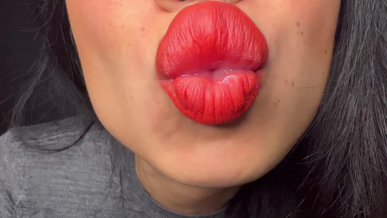 ASMR KISSING