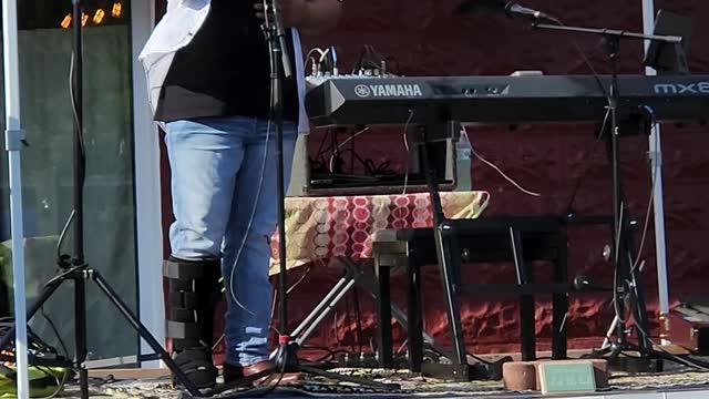 Jackson Snelling "One Of Them Girls" Lee Brice Cover