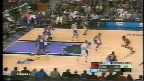 young kobe bryant amazing reverts layup