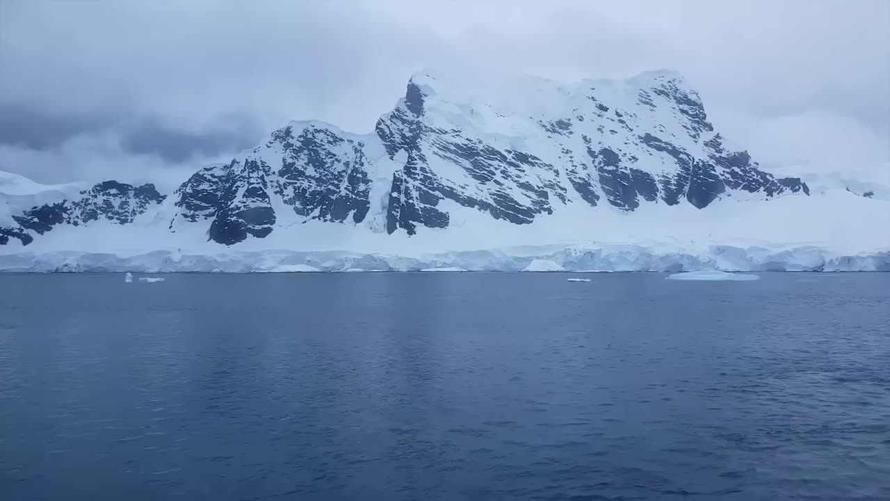 Elon Musk Révèle Le Secret D'Extraterrestres Caché En Antarctique