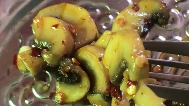 Garlic chill masroom