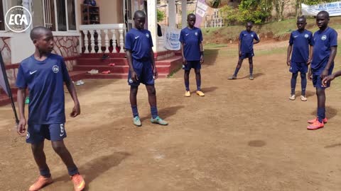 Players of El Cambio preparing for the visit of Danish freestyler Brian Brizze Mengel