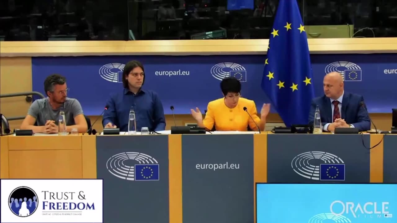 Efrat Fenigson chats with European MEP Christine Anderson About the Threat of World Dictatorship