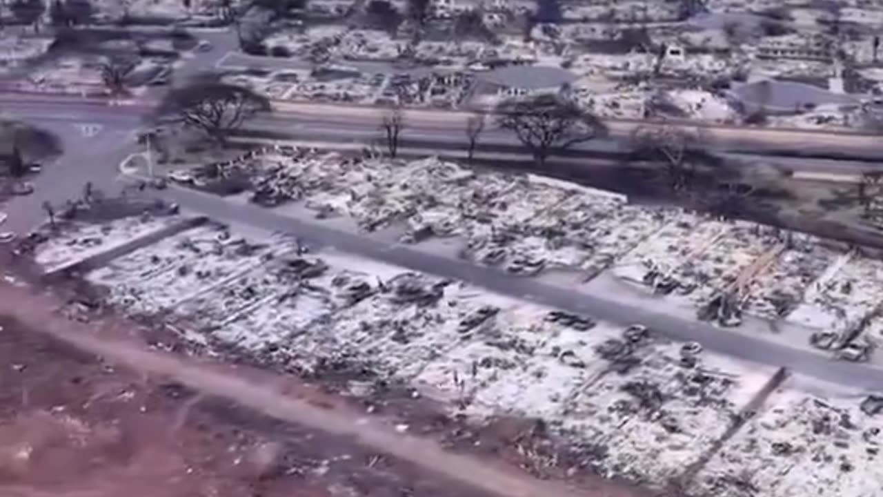 The devastation is too big to be natural, it was a 5G weapon destroying Hawaii.