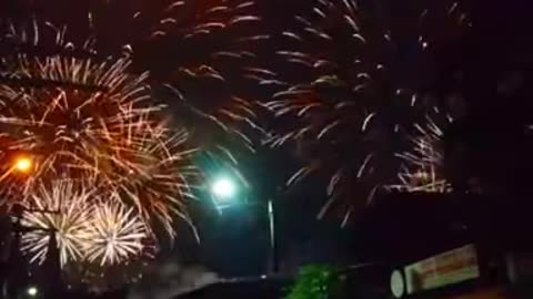 BAGONG PRESIDENTE NG PILIPINAS HIS FIRE WORKS DISPLAY.