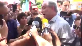 CIRO GOMES SE DESCONTROLA COM PERGUNTA, XINGA, AGRIDE E MANDA PRENDER JORNALISTA