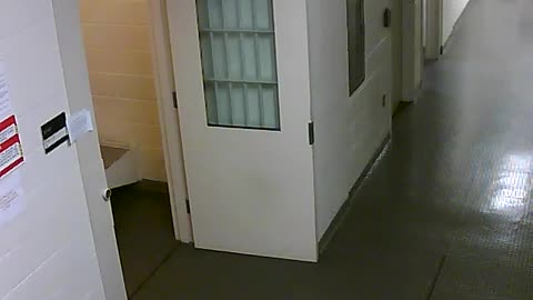 1665HQOB02PrisonerProcessingCell_2021-01-06_05h20min01s133ms.mp4