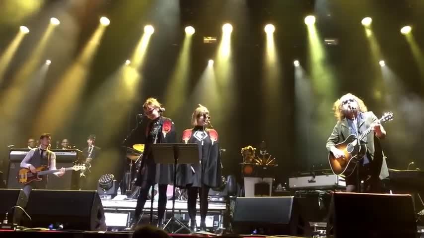 My Morning Jacket - This Land is Your Land feat. Lucius & Preservation Hall - OBH3 - 2/4/2017