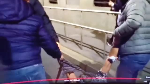 GUARDATE ATTENTAMENTE