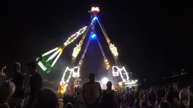 Folk Festival Fairground Ride Swing Dresden Hype