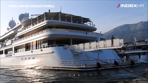 Bivši Katarski Emir s obitelji plovi Jadranom