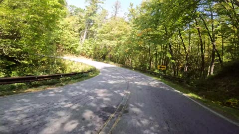 RetroRider Motovlog - Gateway to Blue Ridge Parkway