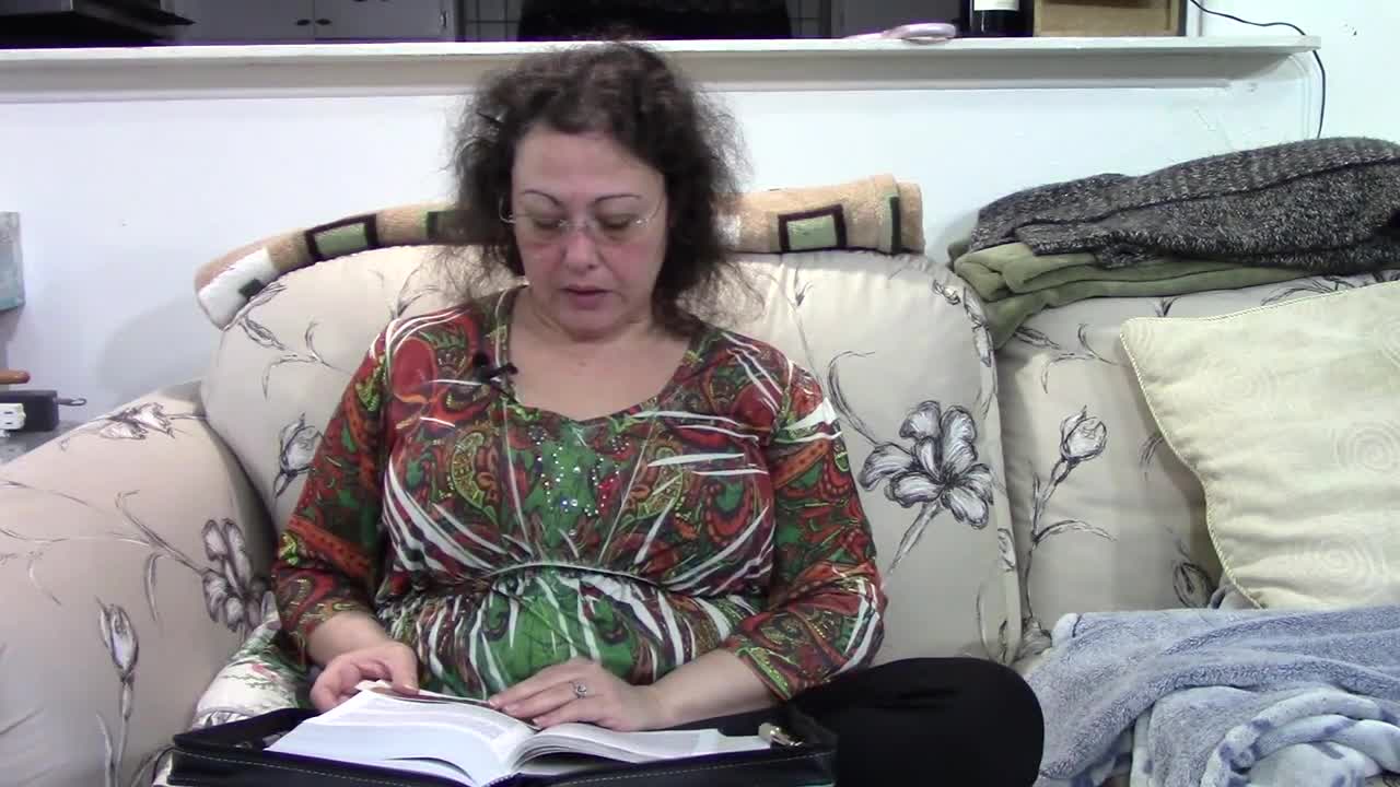 ACIM Workbook Lesson 55 with text and commentary by Sabrina Reyenga