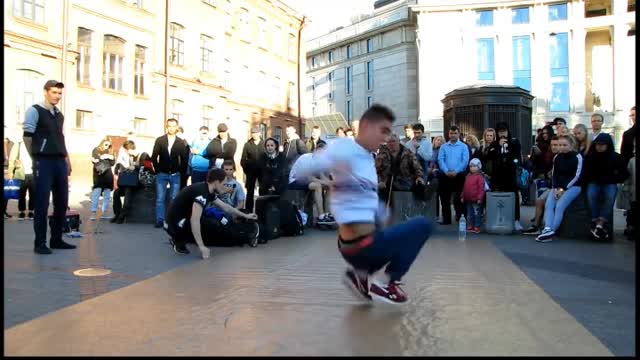 Square street dance elf street dancer.