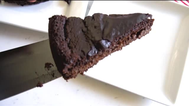 Easy Keto and Vegan Brownie - quick recipe (GLUTEN FREE)