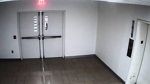 8472OHOB01FreightElevator_2021-01-06_14h40min01s473ms.mp4