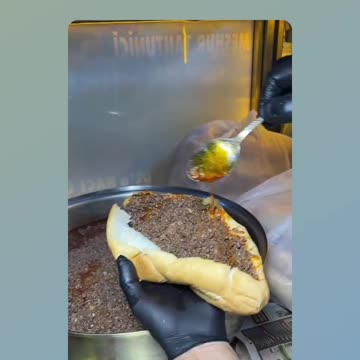 Minced Meat Snack on the Streets of Türkiye - Wonderful