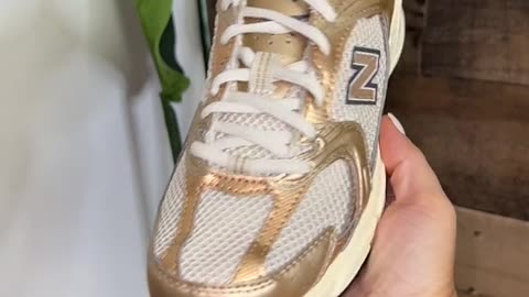 New Balance 530 Turtledove Gold Metallic ⭐️💛