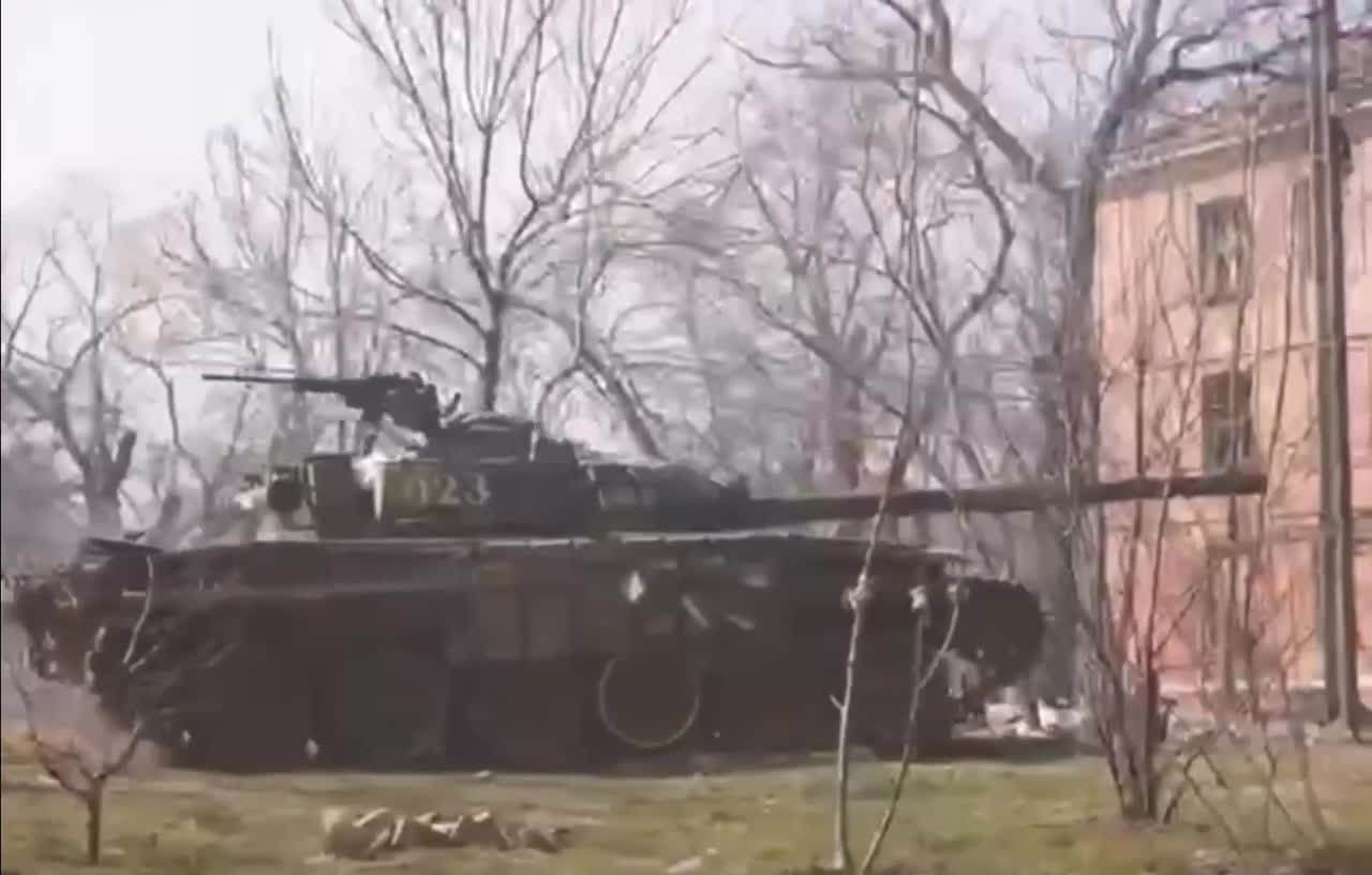 The ongoing assault on Mariupol by the combined grouping of the Armed Forces of Russia and the DPR