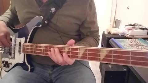 Thompson Twins - Hold Me Now - Bass Cover