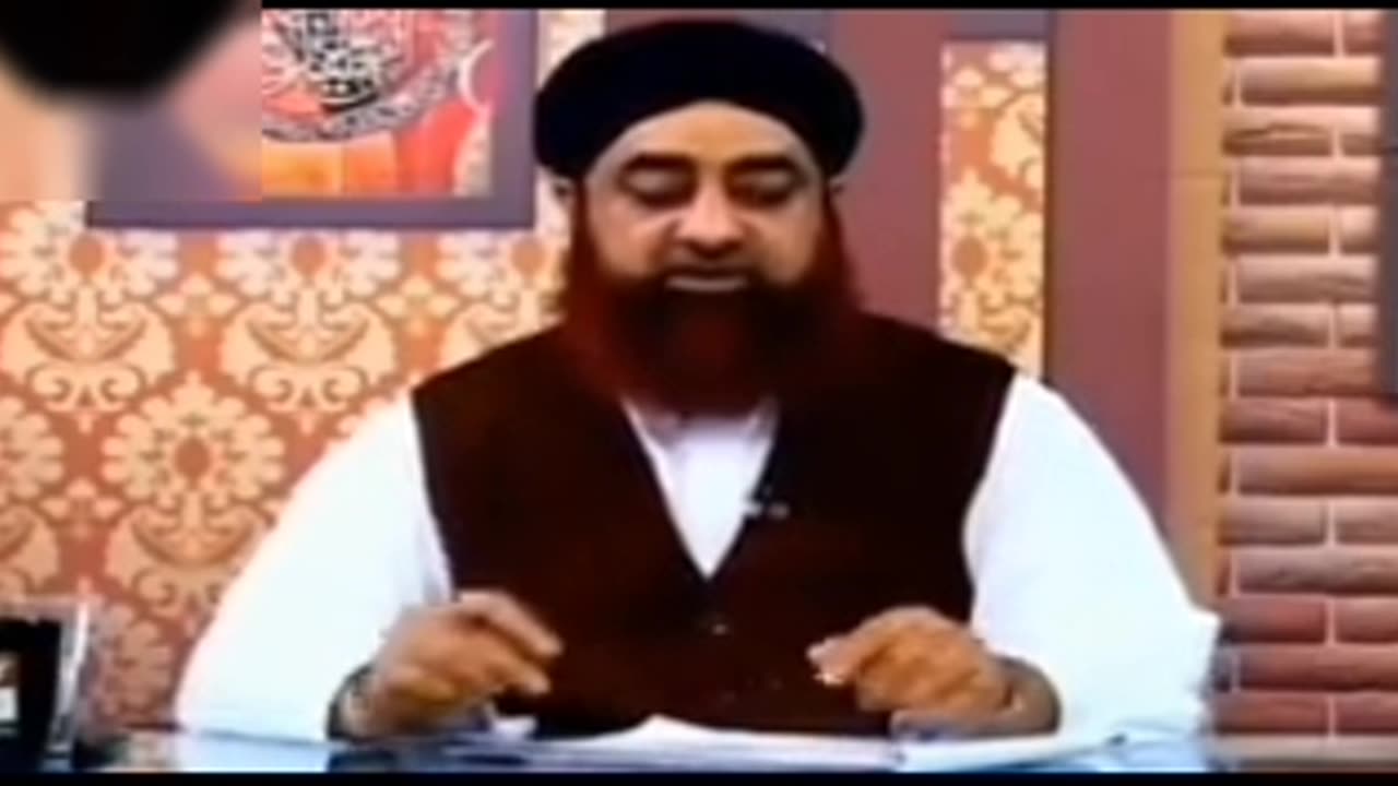 لنڈے کے کپڑے پہننا کیسا کیونکہ وہ غیر مسلم کے ہوتے ہیں؟