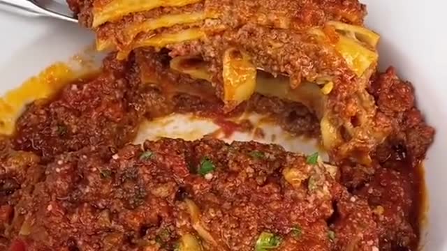 Treat your self to the delicious LASAGNA BOLOGNESE
