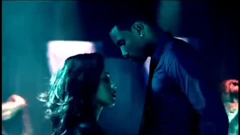 Trey Songz - Bottoms Up ft. Nicki Minaj [Official Music Video]