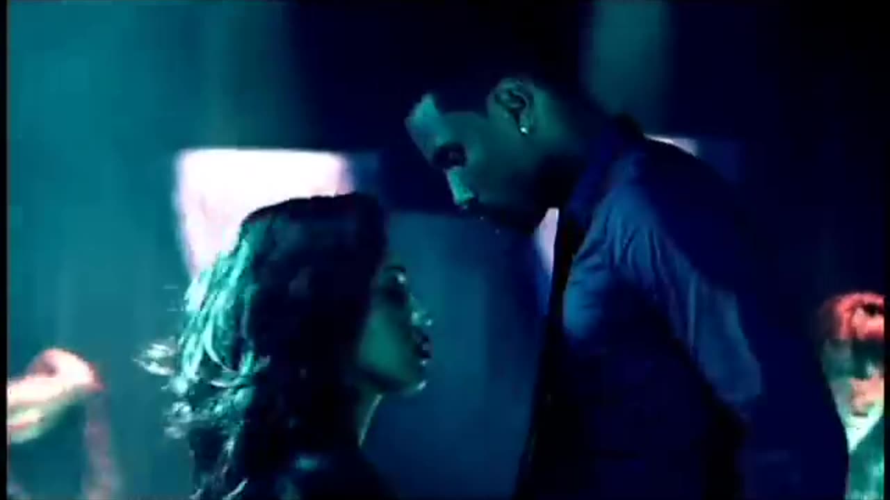 Trey Songz - Bottoms Up ft. Nicki Minaj [Official Music Video]