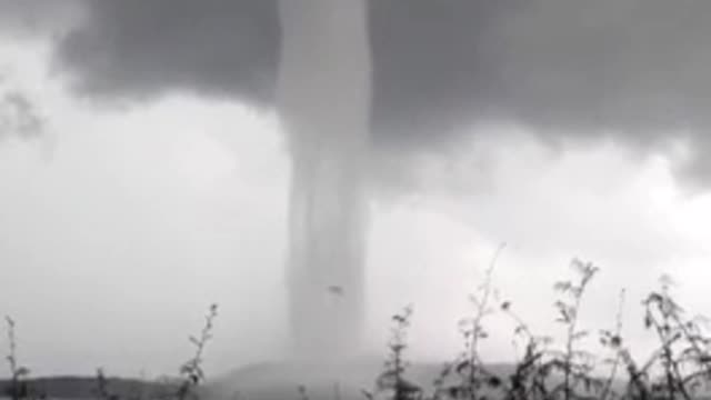 Fantastic waterspout. ver1