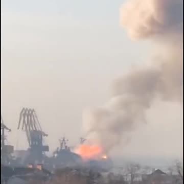 Several Russian ships were defeated by the Ukrainian army near the port of Berdyansk