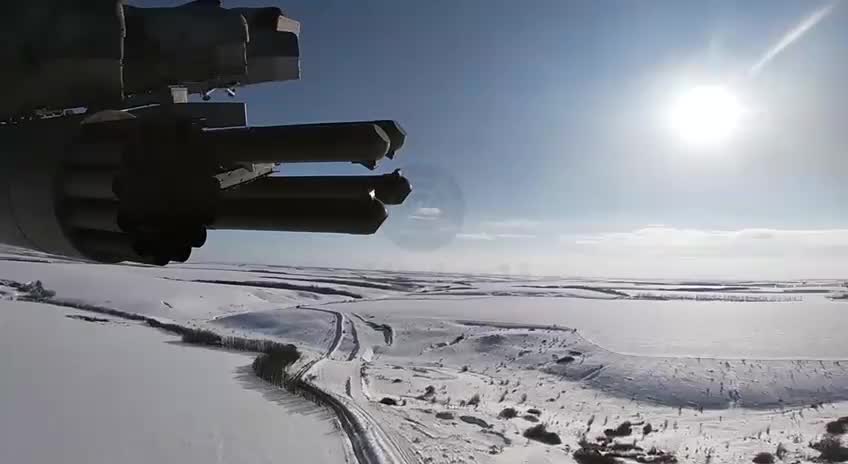 Kamov Ka-50 hits the APU with unguided missiles